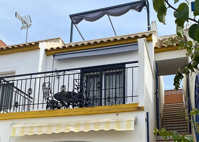 Apartment With Equipped Solarium Barbecue And Swimming Pool Torrevieja