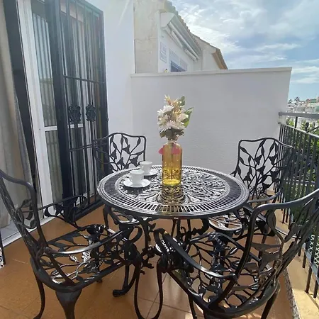 Appartement With Equipped Solarium Barbecue And Swimming Pool